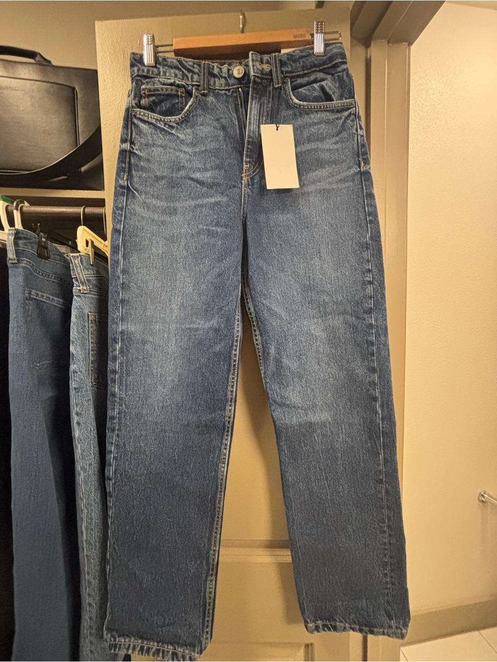 Zara Women's Straight-Leg Jeans in Blue Denim